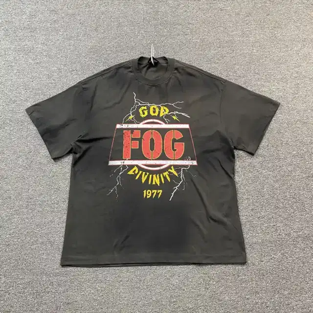 Graphic top · 166118308