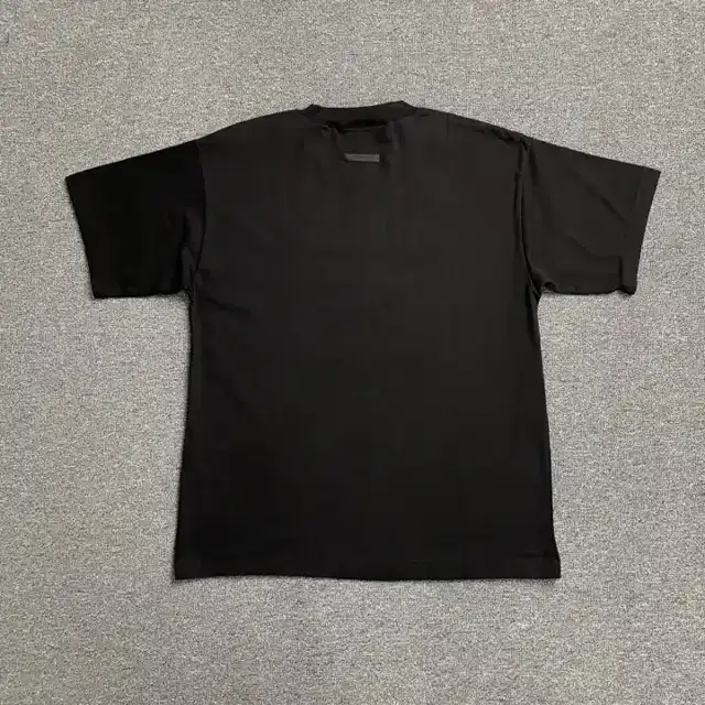 Graphic top · 197570793