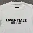 Graphic T-shirt — photo 12