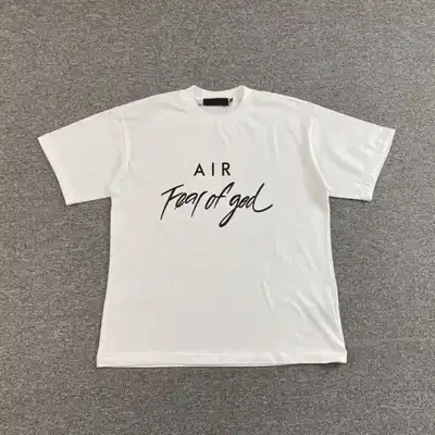 Graphic top