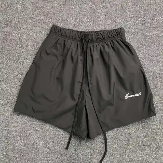 Logo shorts · 212758564