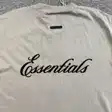 Graphic T-shirt — photo 12