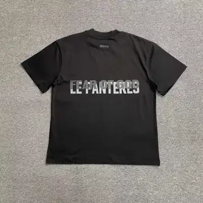 Graphic top