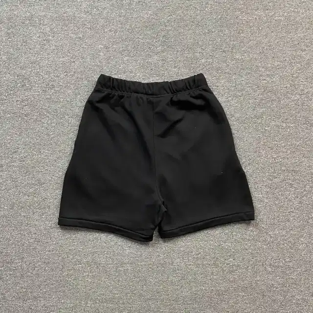 Logo shorts · 180681977