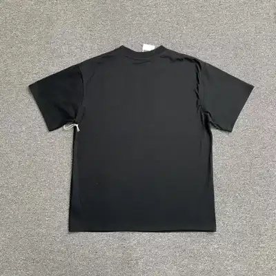 Graphic top