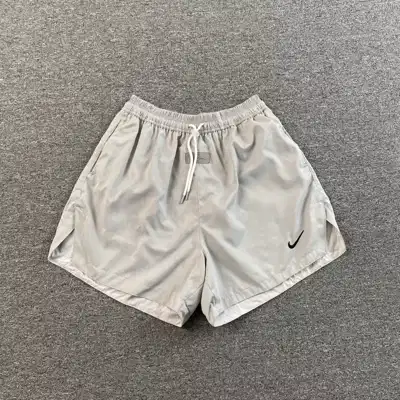 Logo shorts
