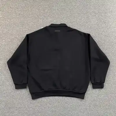 Crewneck sweatshirt