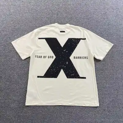 Graphic top