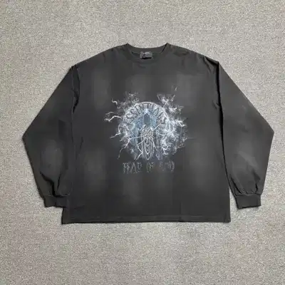 Graphic top