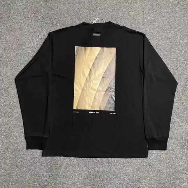 Graphic top · 167593673