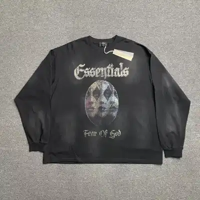 Graphic top