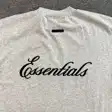 Graphic T-shirt — photo 5