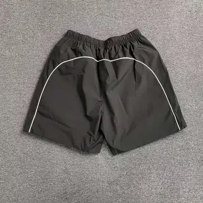 Logo shorts