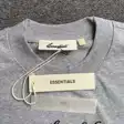 Graphic T-shirt — photo 12