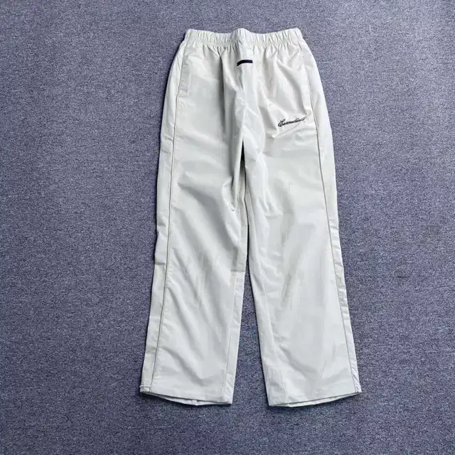 Drawstring pants · 248927822