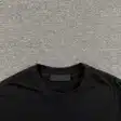Graphic T-shirt — photo 11