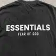 Graphic T-shirt — photo 2