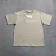 Graphic T-shirt — photo 4