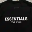 Graphic T-shirt — photo 3