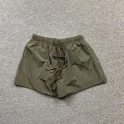 Logo shorts