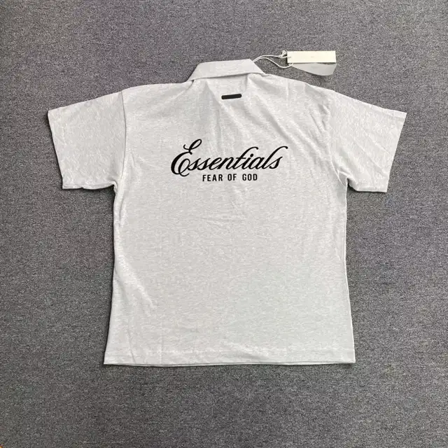 Graphic T-shirt · 244764545
