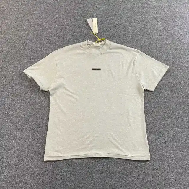 Graphic top · 208589180
