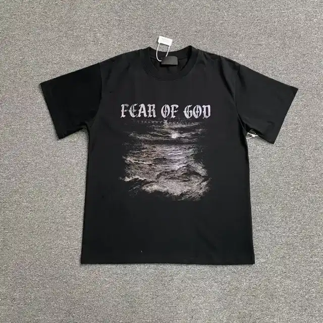 Graphic top · 188724358