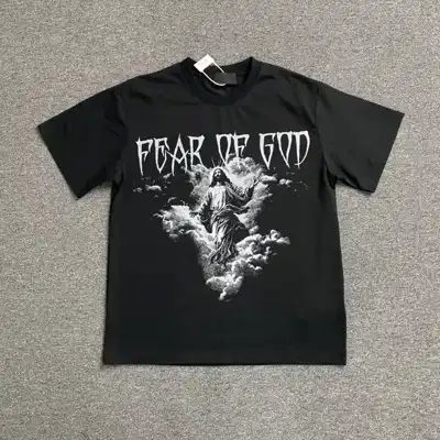 Graphic top