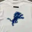 Graphic T-shirt — photo 19