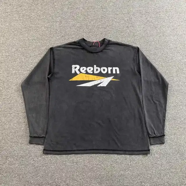 Graphic top · 202670932